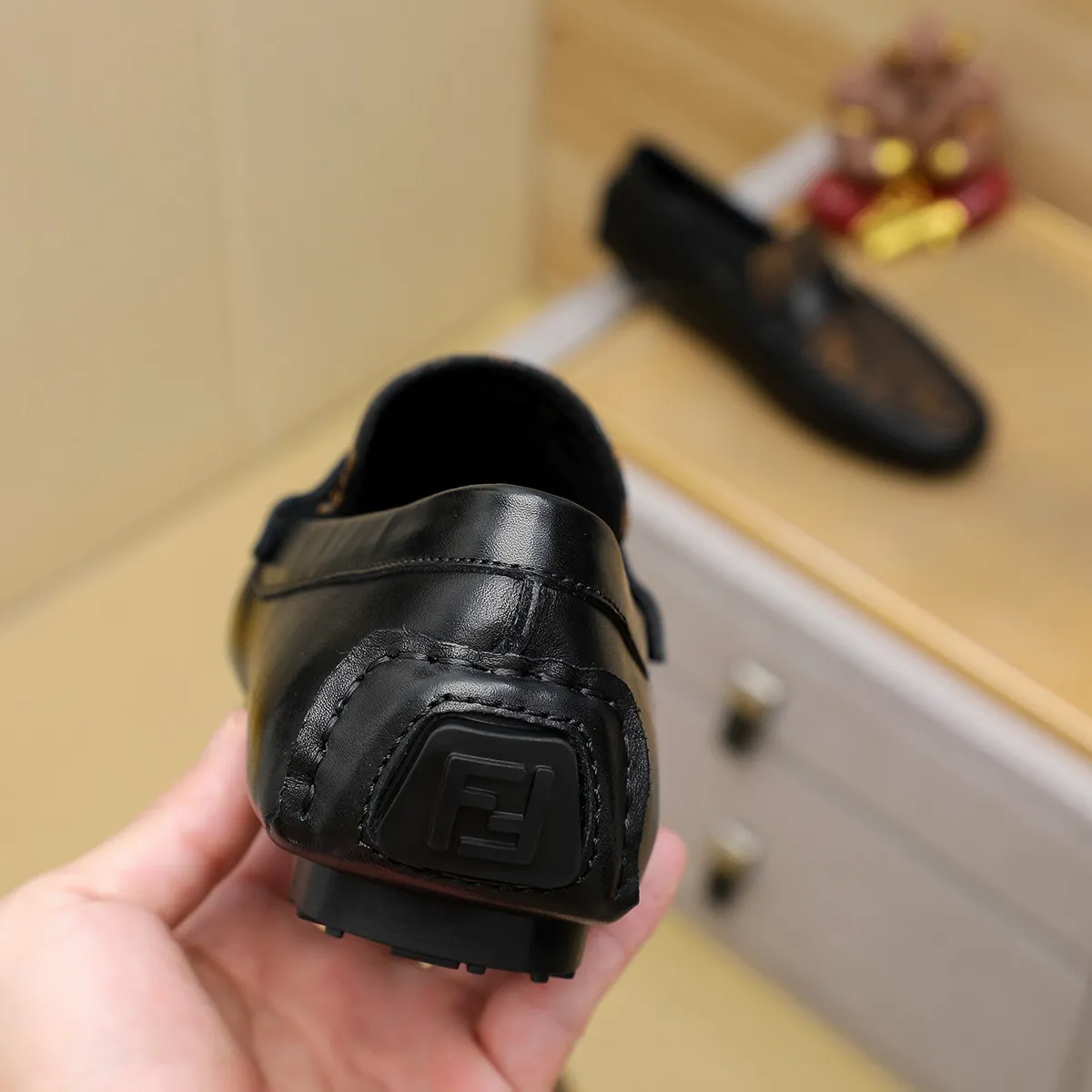 Men's shoes💰380💰💰[FENDI-FENDI] Classic new men's casual slip-on shoes🇨🇳Counter quality, original 1:1 high-quality workmanship💯The upper is made of imported first-layer cow Leather, 🐷leather lining, fashionable lazy beanie design 🌴casual Loaf style, with original raw rubber wear-resistant outsole 🌾definitely high-end and classy, only for drivers 🍀A must-have for trendy men, @@optional! 🍓Code number 38-44 (45🉑️customized, non-refundable and non-exchangeable)
